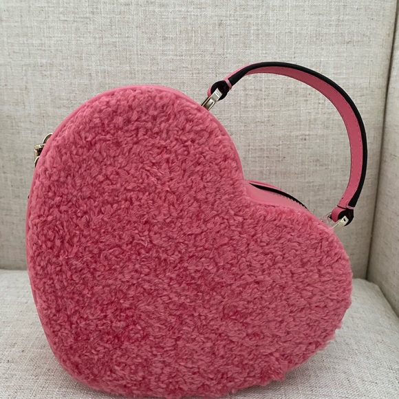 🆕 KATE SPADE | Love Shack Heart Crossbody Pink Pomegranate Faux Fur - Picture 16 of 16